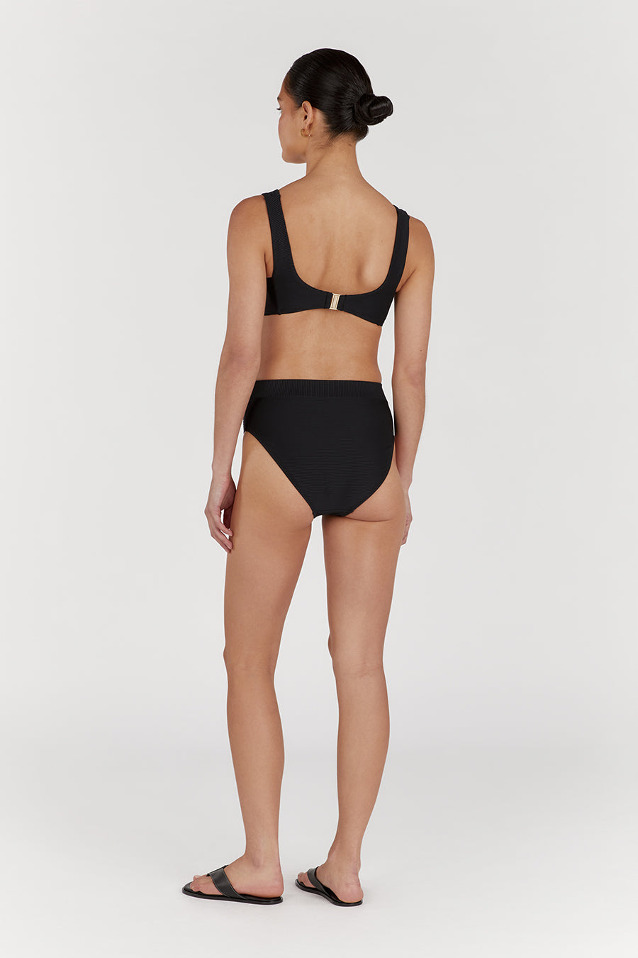 AMAYA BLACK SPORT BRA SWIM TOP