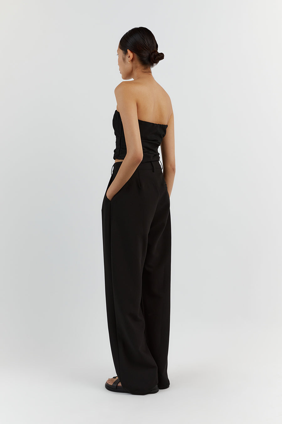 NILE BLACK ROUCHED STRAPLESS TOP