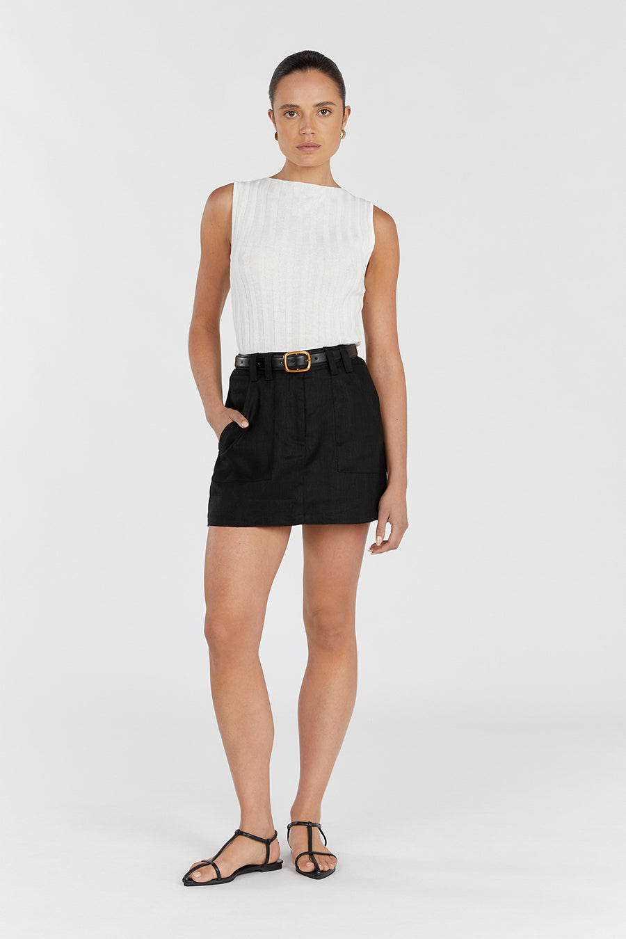 EVA BLACK LINEN SKORT