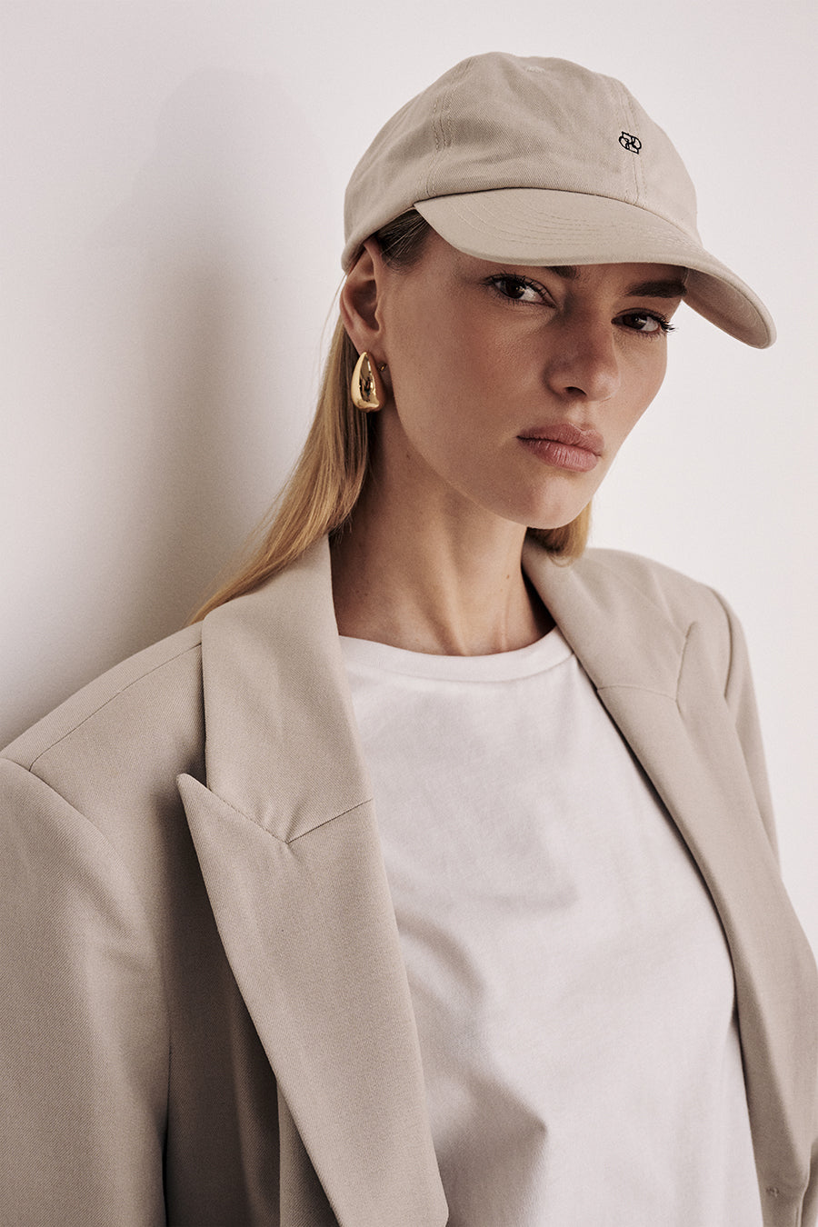 SIGNATURE BONE CAP