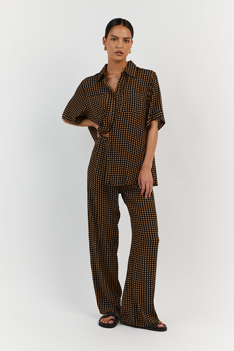 MILA CARAMEL VACATION SHIRT