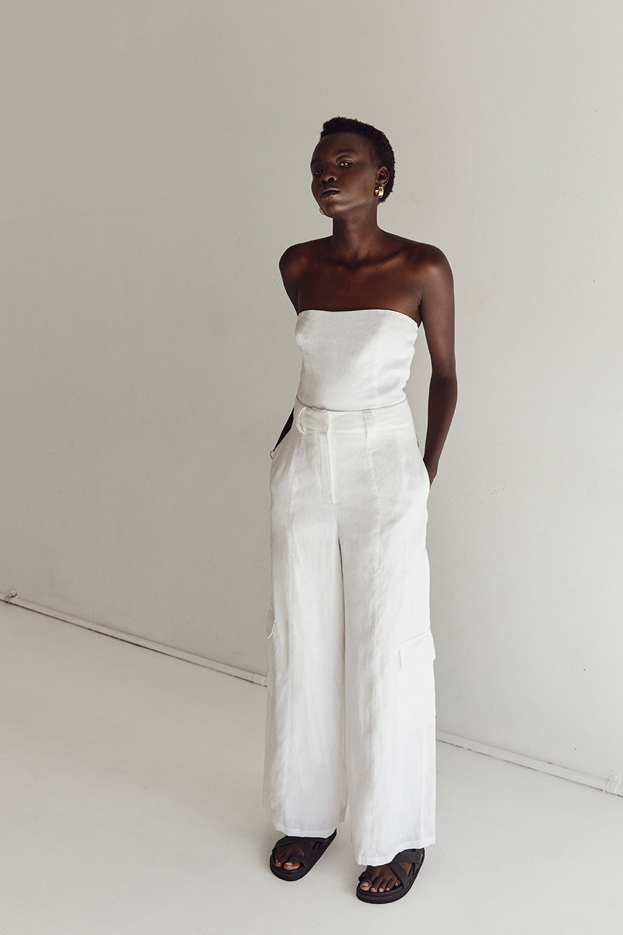 LILY WHITE LINEN STRAPLESS TOP