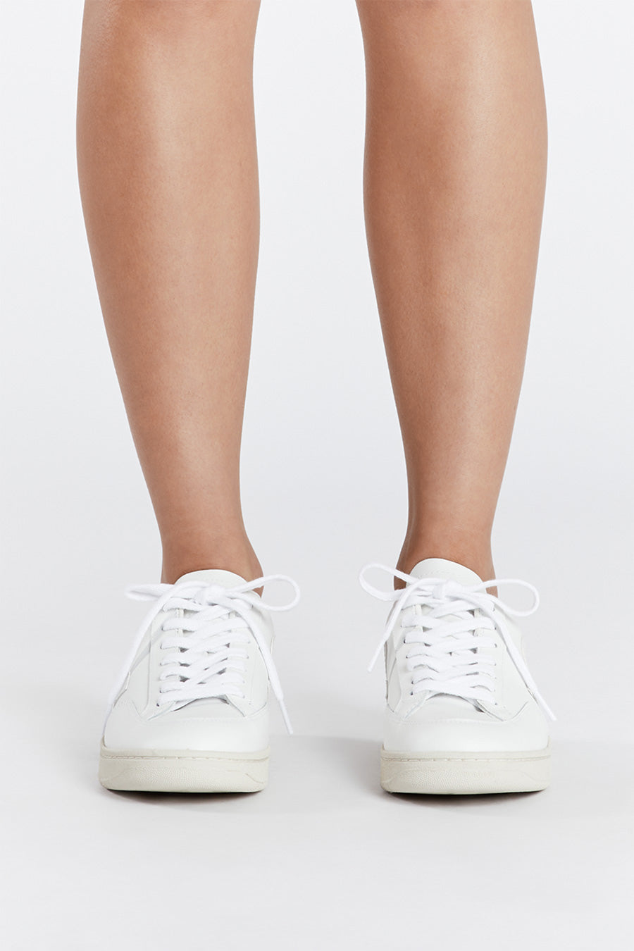 VEJA V-12 LEATHER EXTRA WHITE