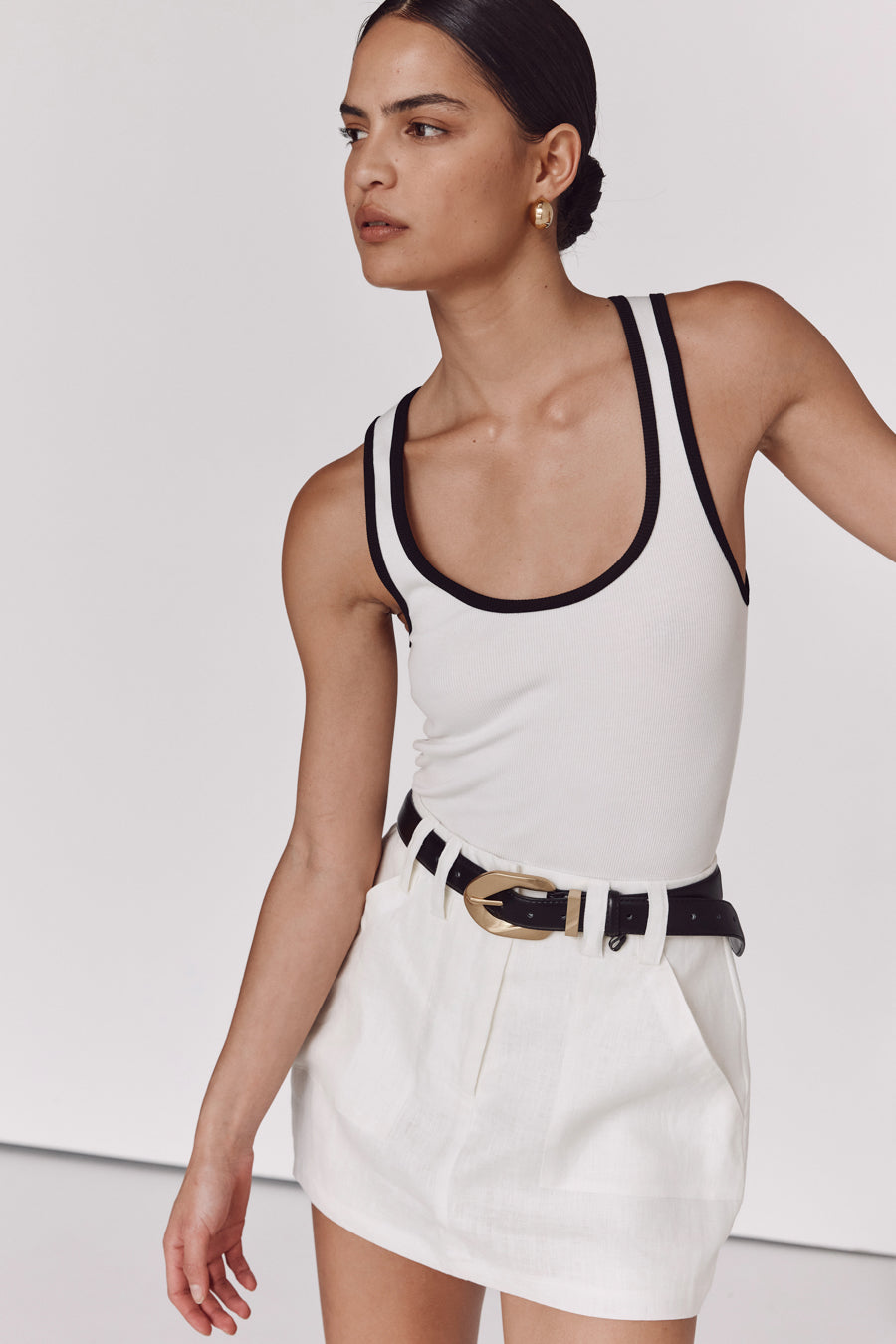 THEO OFF WHITE CONTRAST TANK