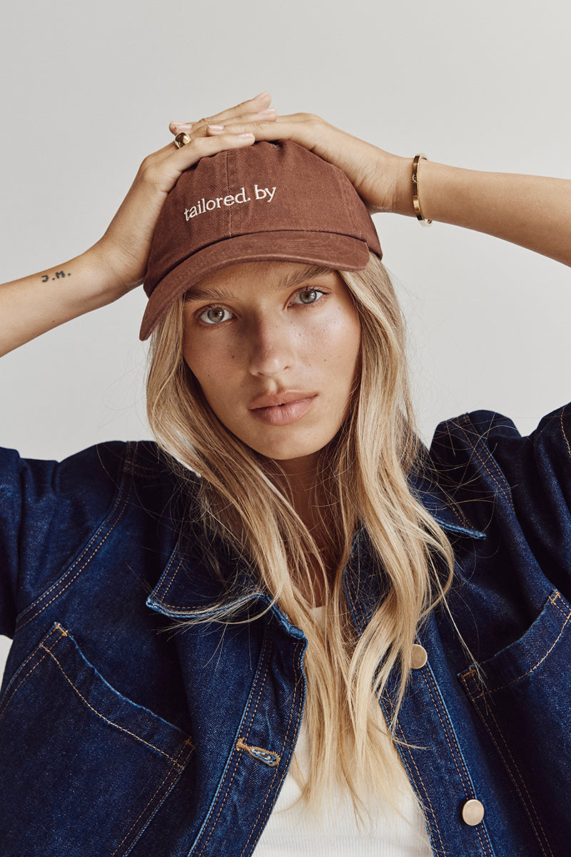 THE BALI TAILOR SIGNATURE CAP CHOC