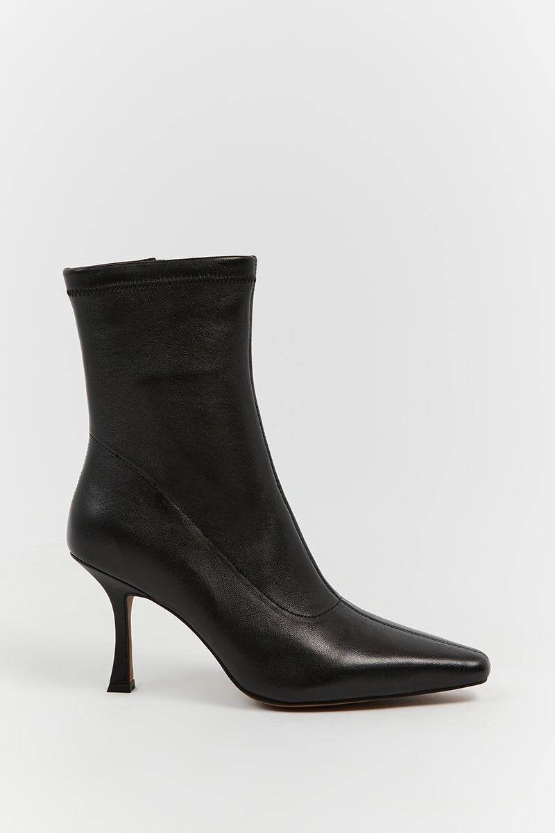 ALIAS MAE CARMEN BLACK LEATHER BOOT