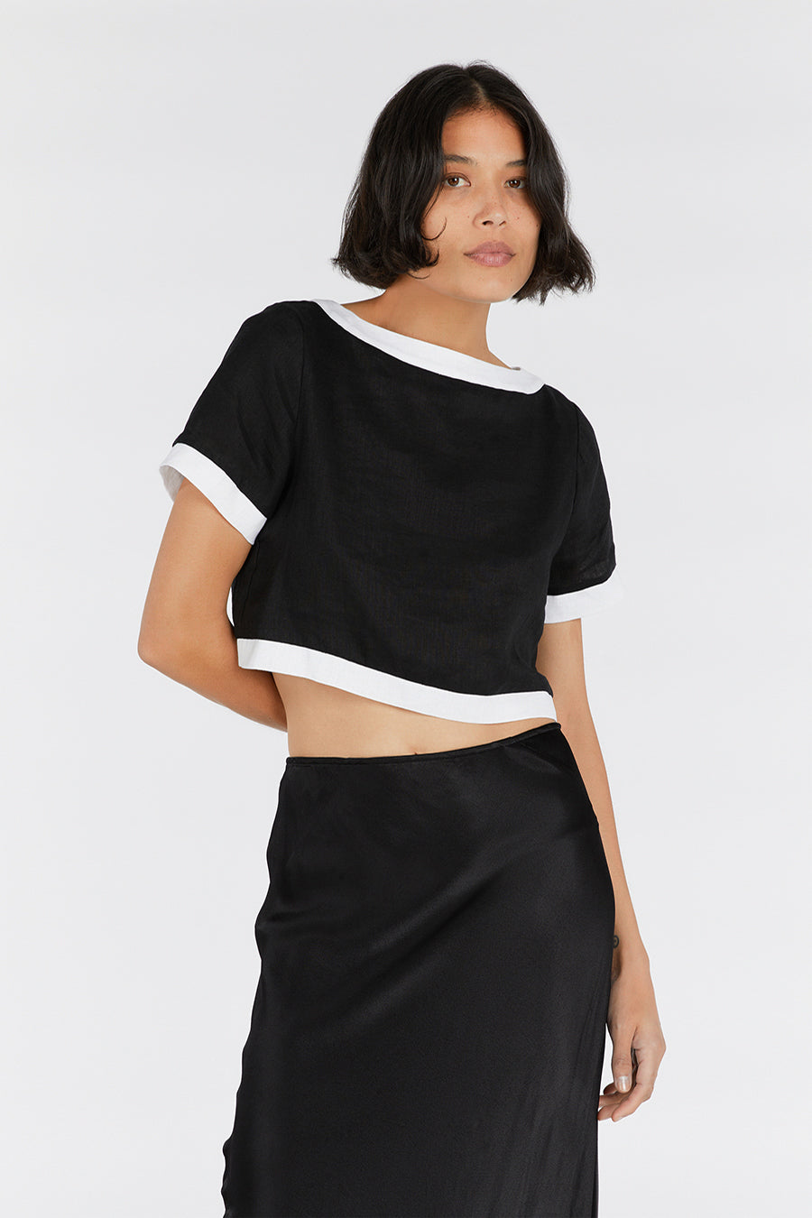 CARTER BLACK LINEN CROP TOP