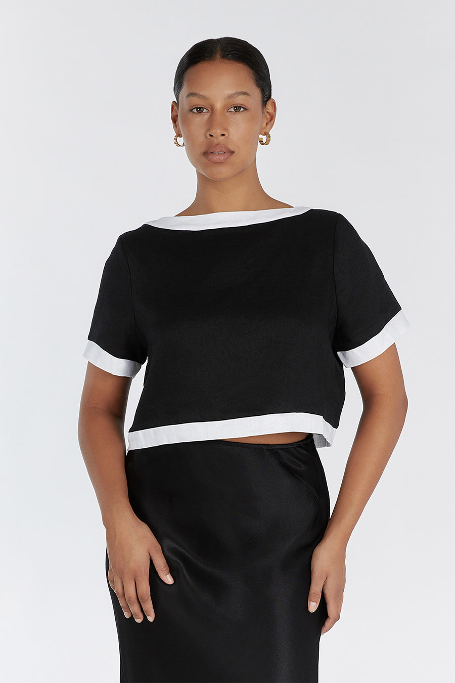 CARTER BLACK LINEN CROP TOP