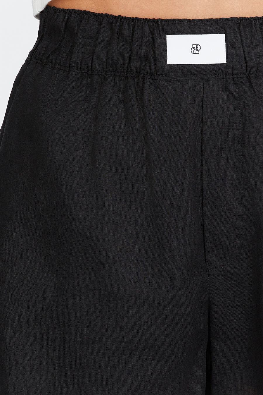 LAIKEN BLACK LINEN SHORT