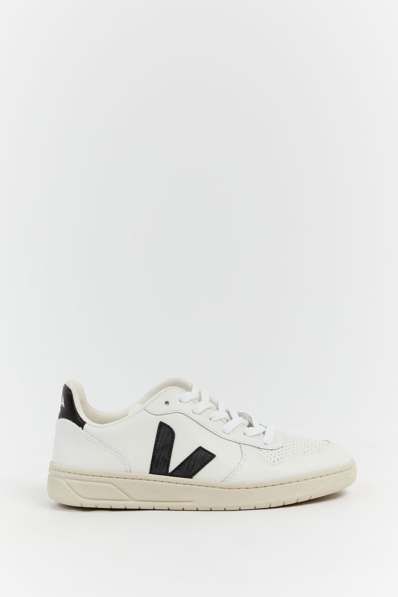 VEJA V-10 LEATHER WHITE BLACK