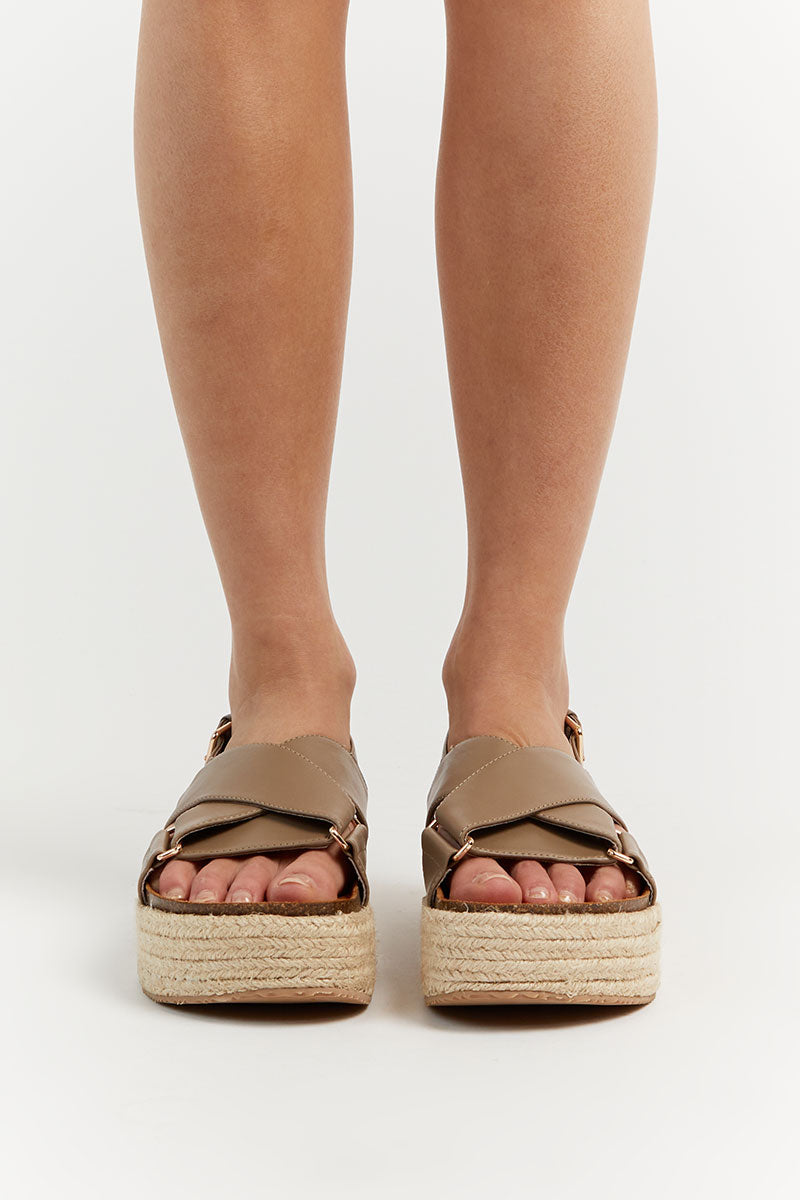 ALIAS MAE WILLA LATTE SANDAL