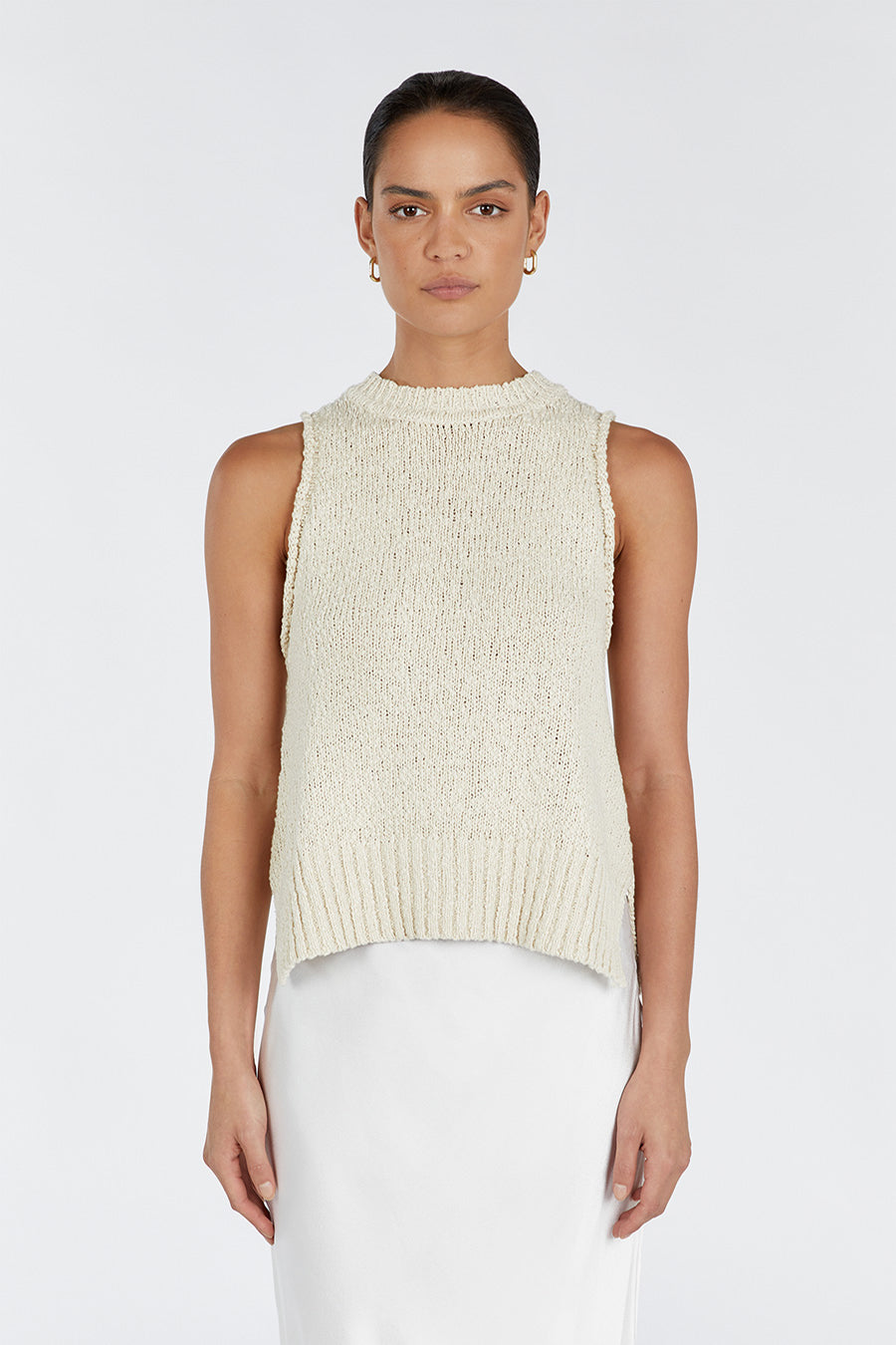 DION NATURAL BOUCLE CREW NECK TOP