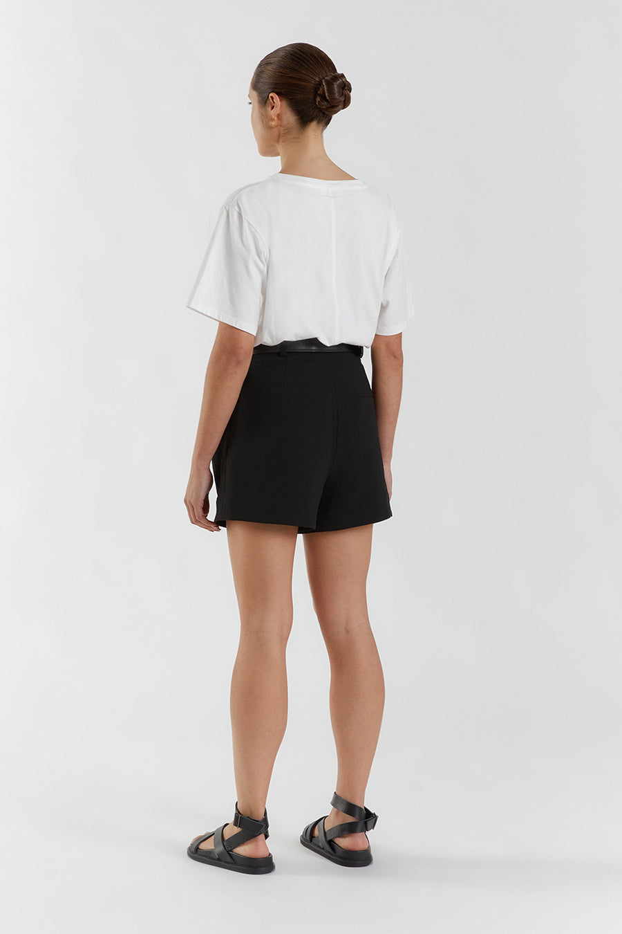 ROWAN TAILORED BLACK SHORT