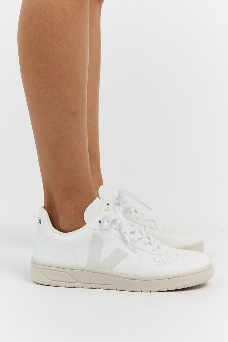VEJA V-10 CWL FULL WHITE