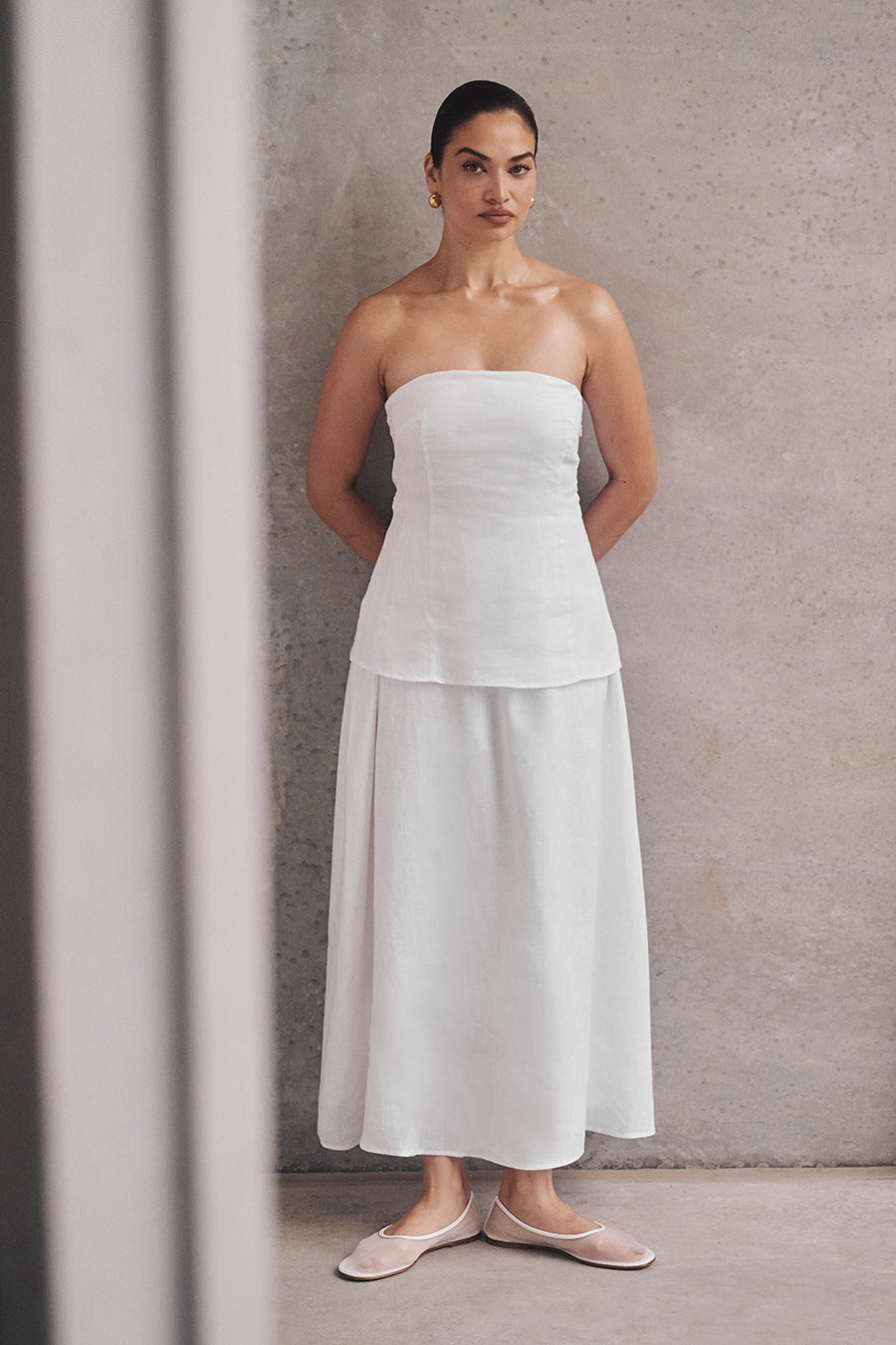 SASKIA WHITE LINEN STRAPLESS DRESS