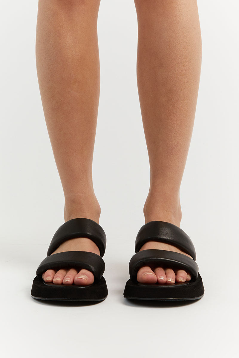ALIAS MAE POE BLACK SANDAL