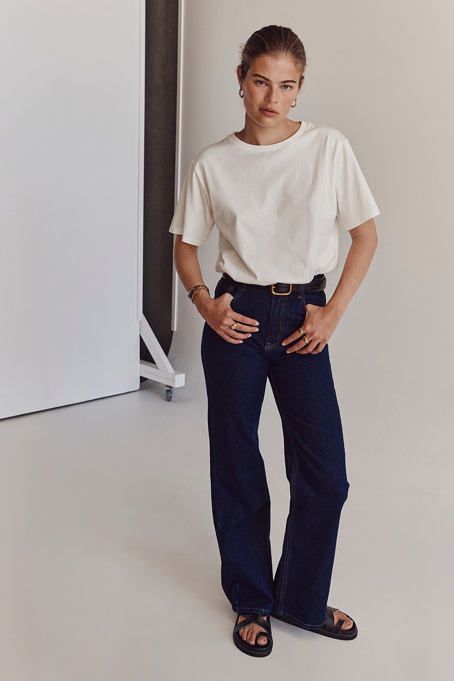 ALEXA INDIGO HIGH RISE STRAIGHT JEAN