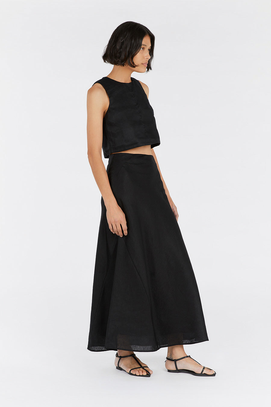 MONICA BLACK SCOOP LINEN CROP TOP