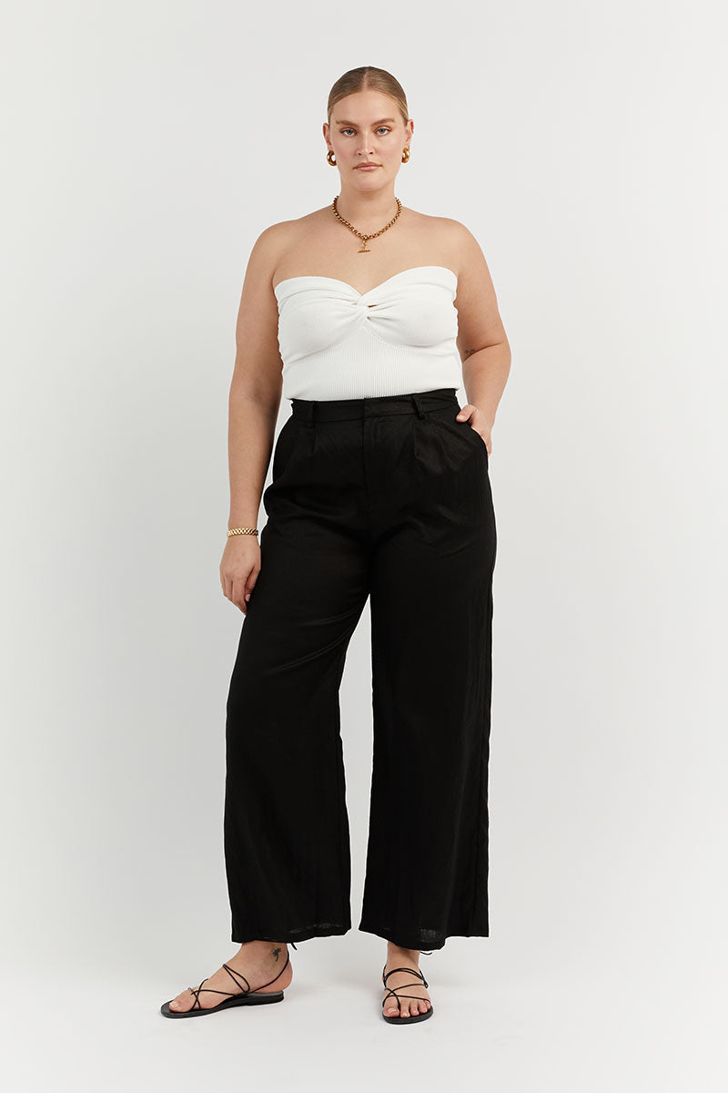 ANIKA TWISTED OFF WHITE KNIT TOP