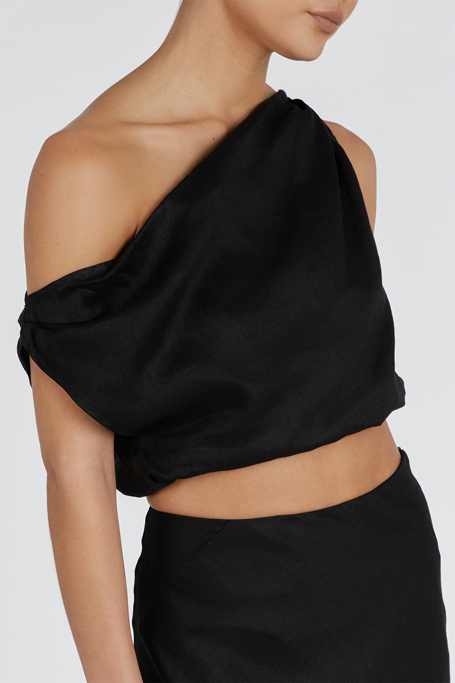 CASS BLACK LINEN CROP TOP