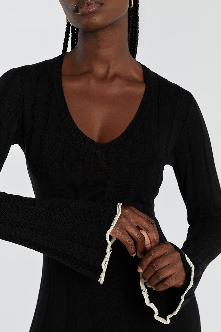 FLORA BLACK V NECK KNIT MIDI DRESS