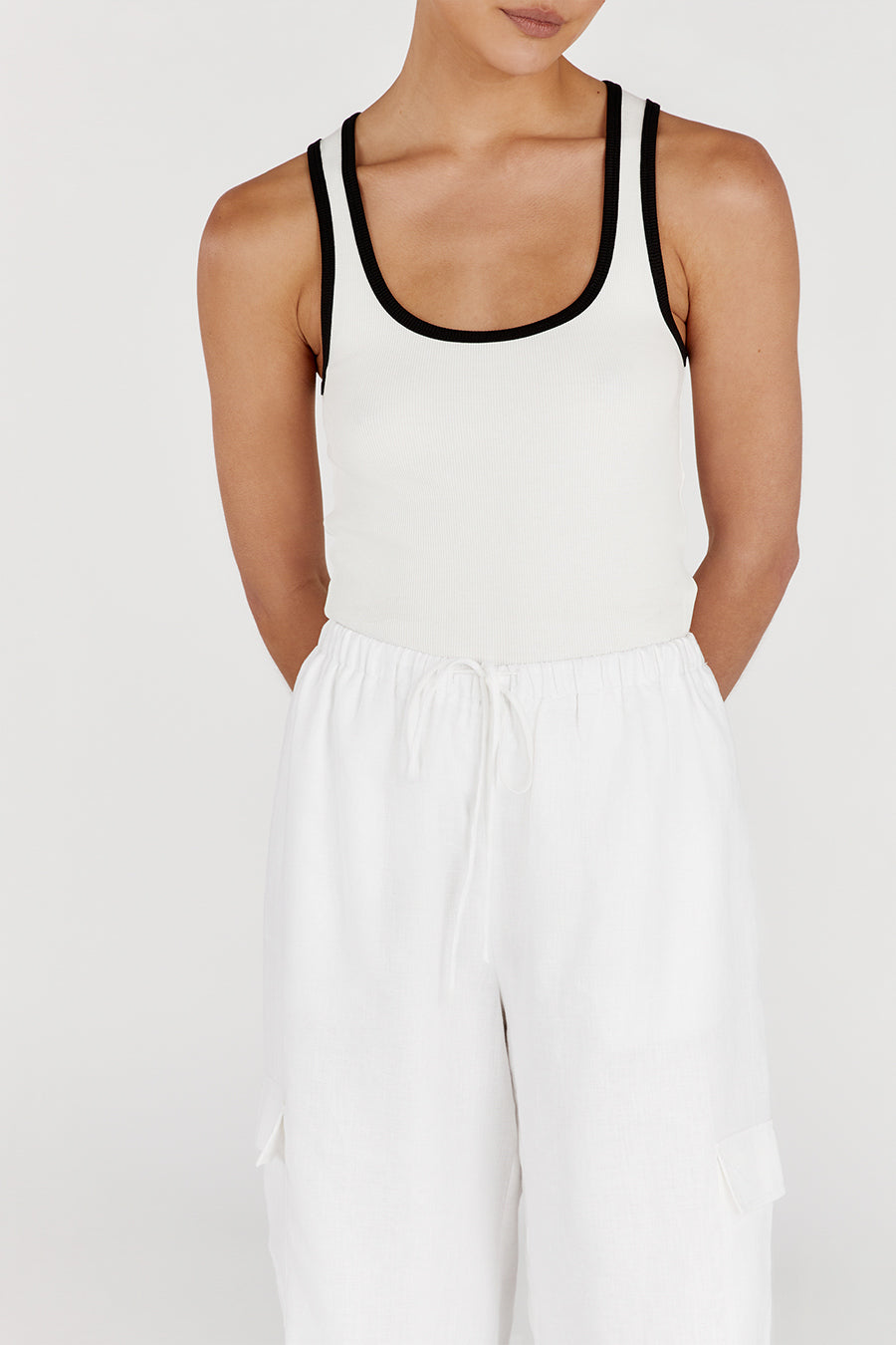THEO OFF WHITE CONTRAST TANK