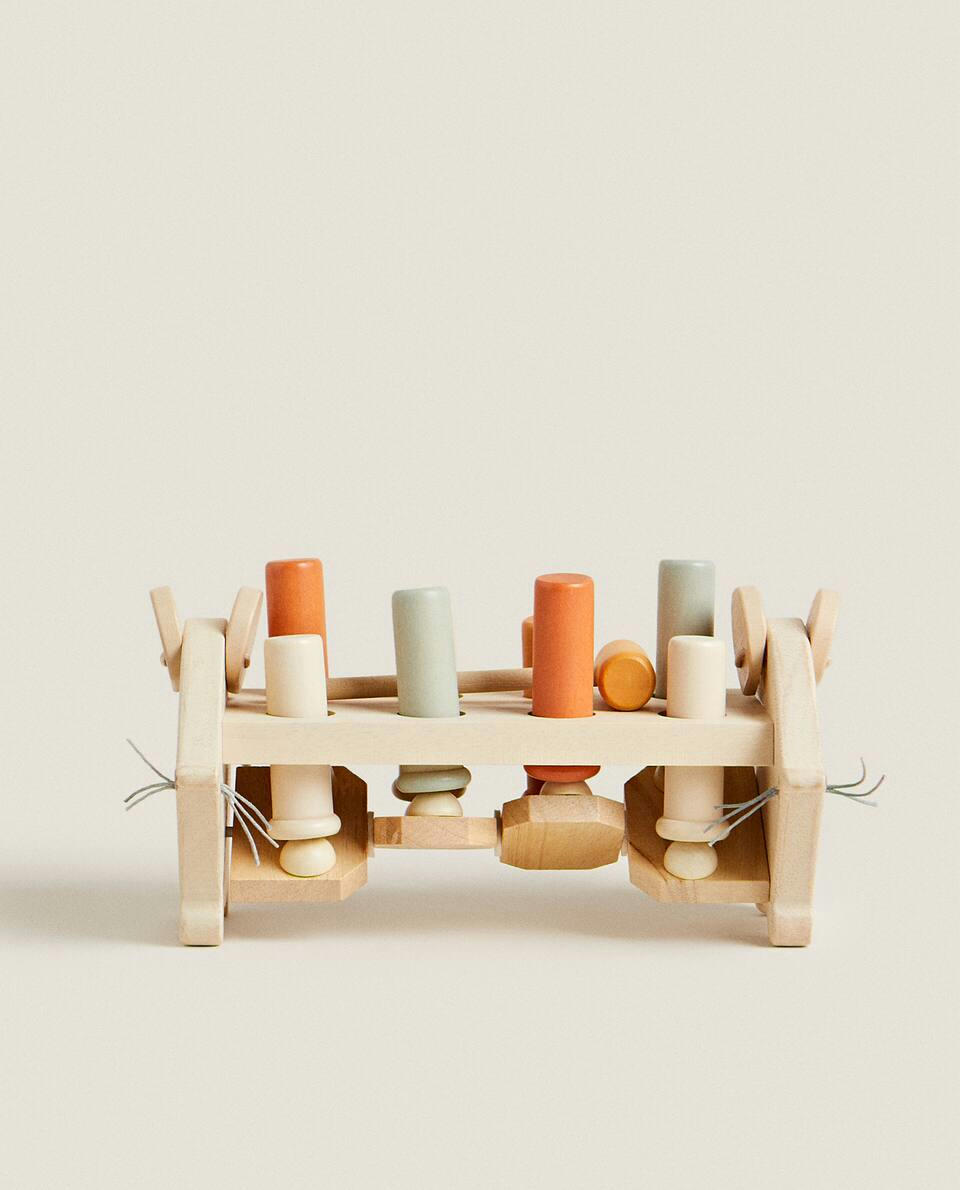 MOUSE-SHAPED HAMMER AND PEG TOY