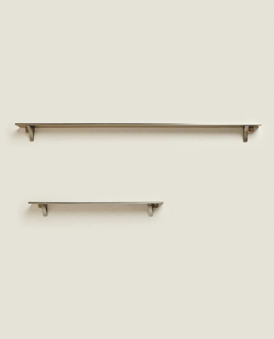 METALLIC SHELVING