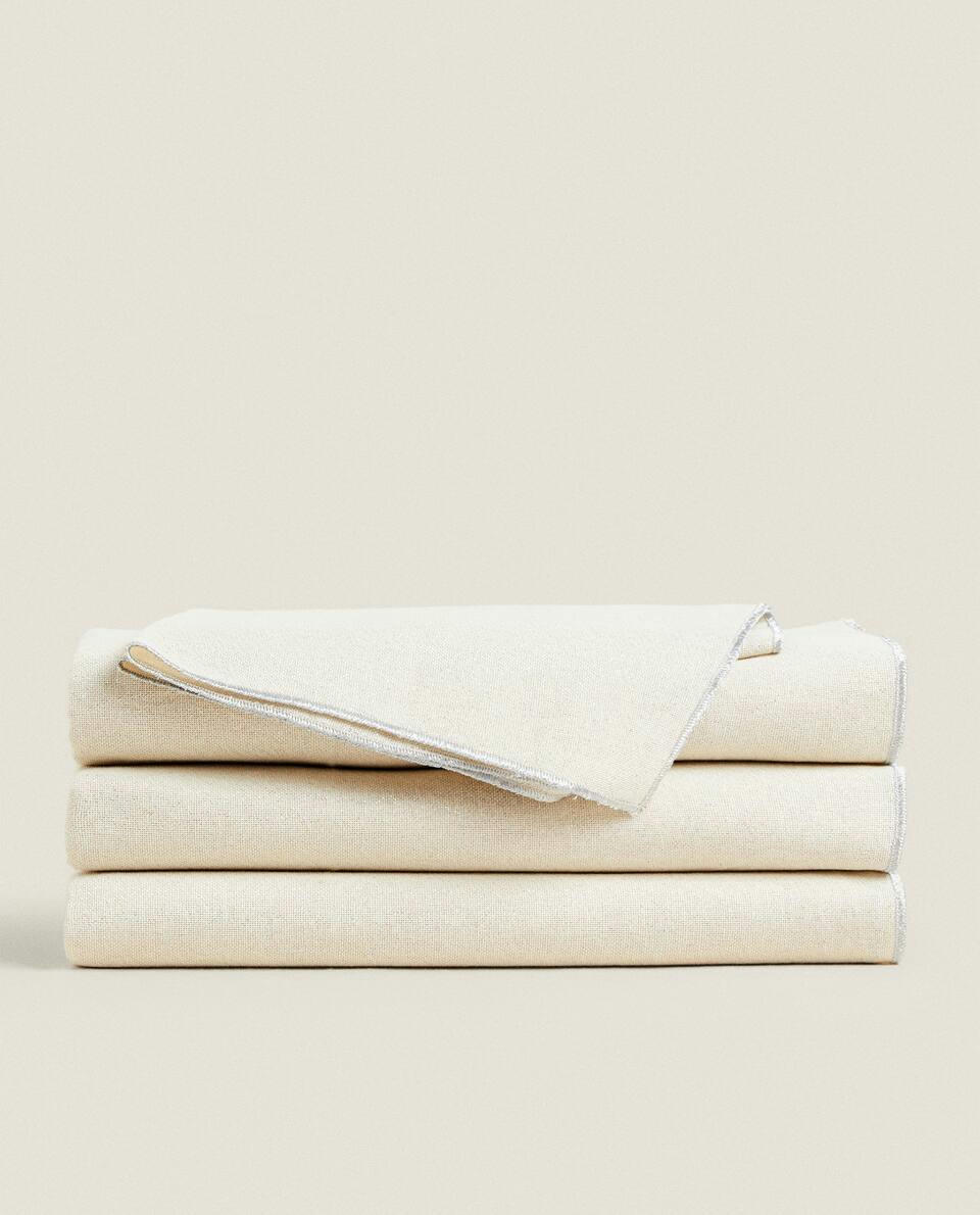 CHRISTMAS GLITTERY  TABLECLOTH