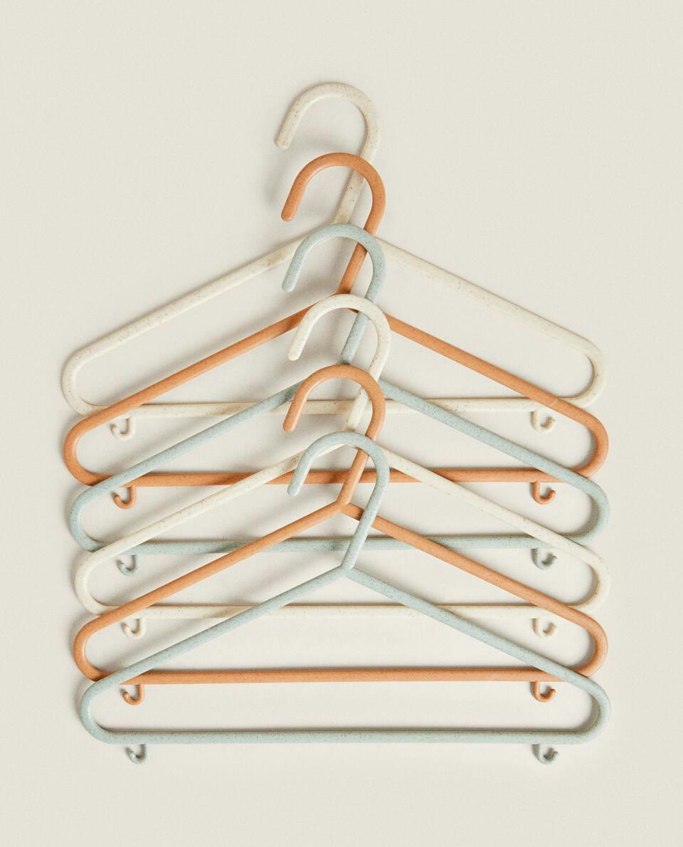 CHILDREN'S HANGERS (PACK OF 6)