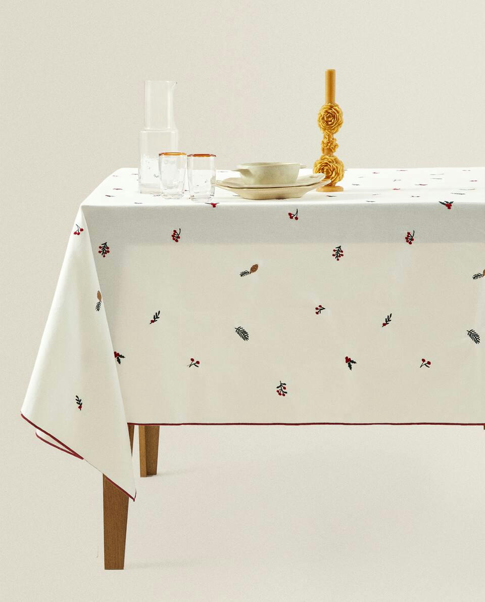 TABLECLOTH WITH CHRISTMAS BRANCH EMBROIDERY