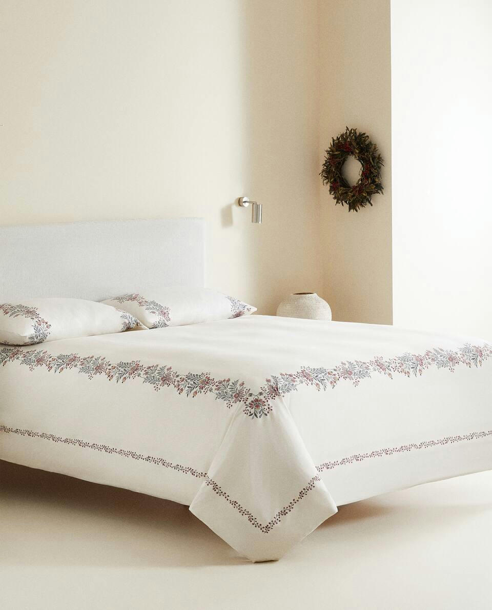 DUVET COVER WITH CHRISTMAS BORDER