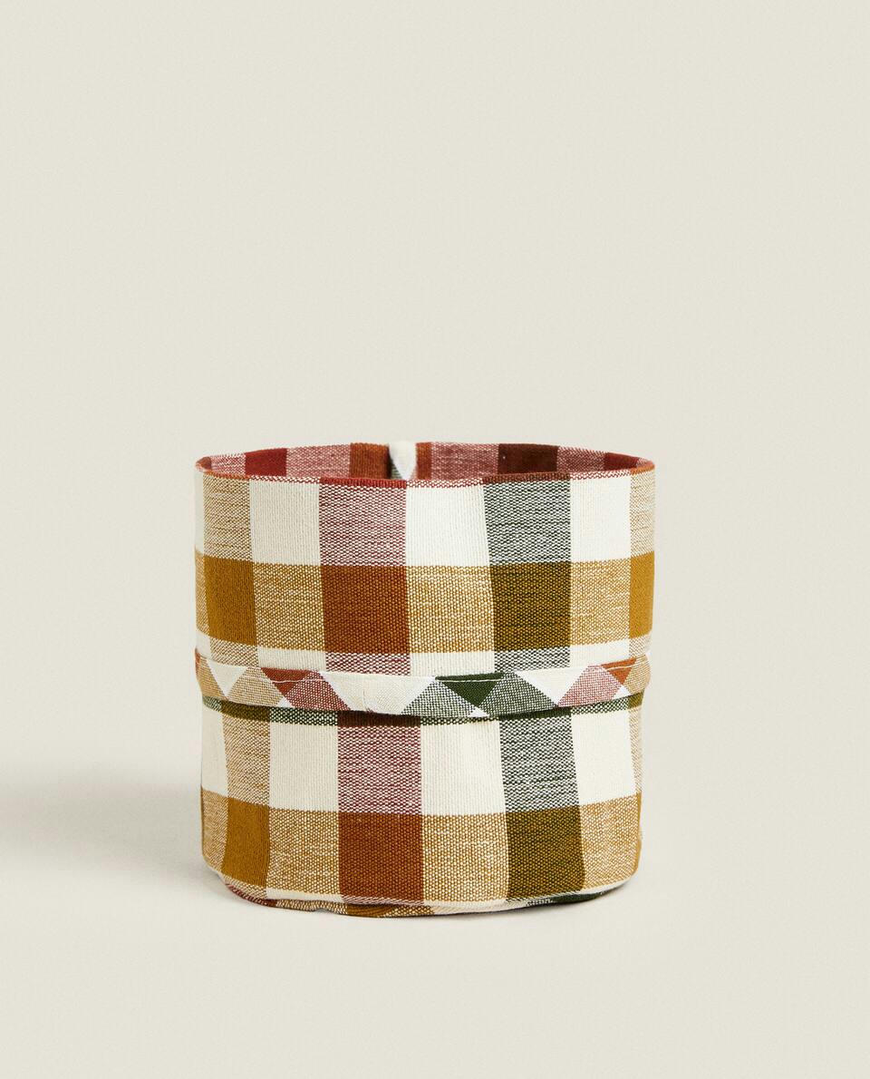 COLOURED CHECK HAMPER