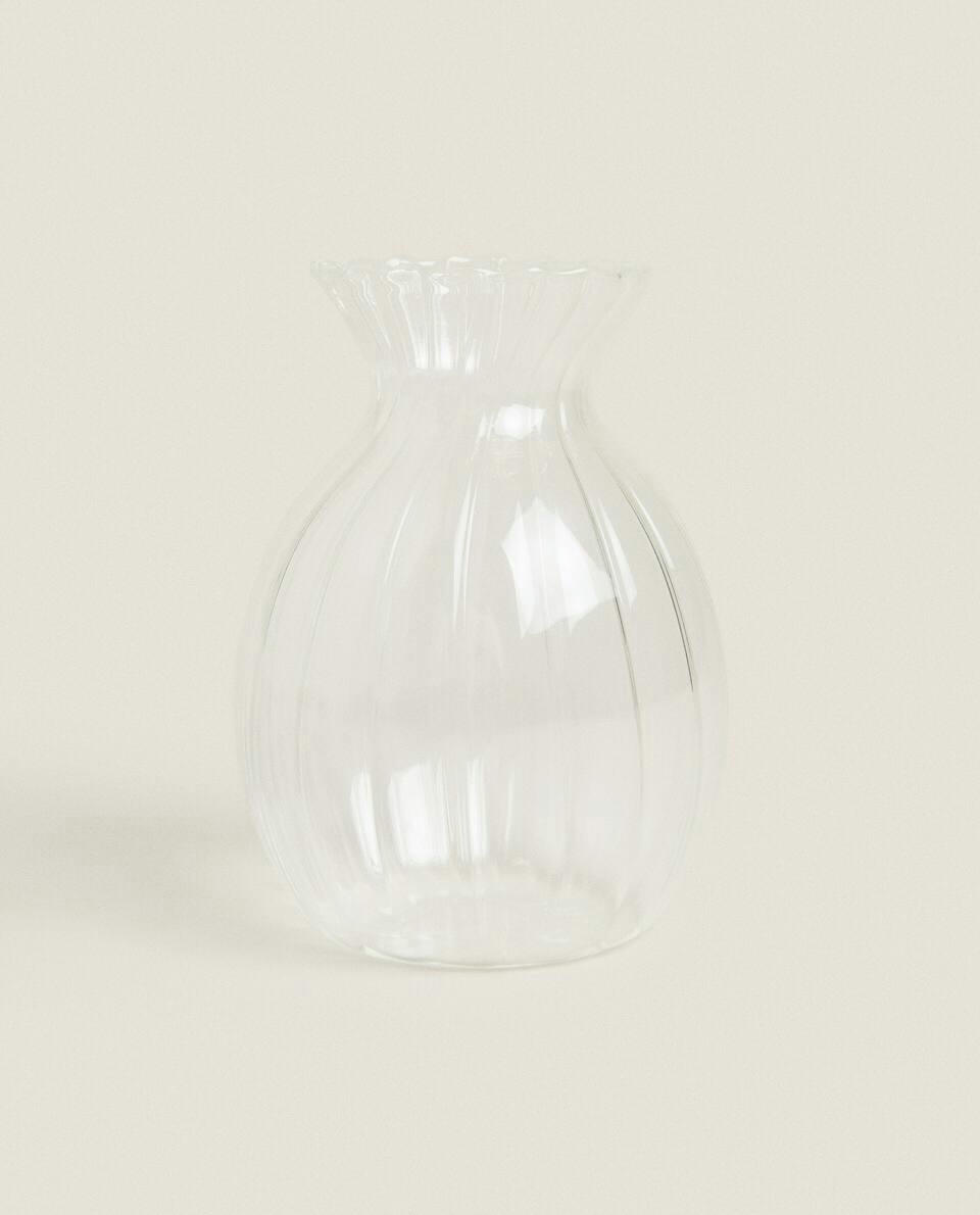 VASE WITH LINES