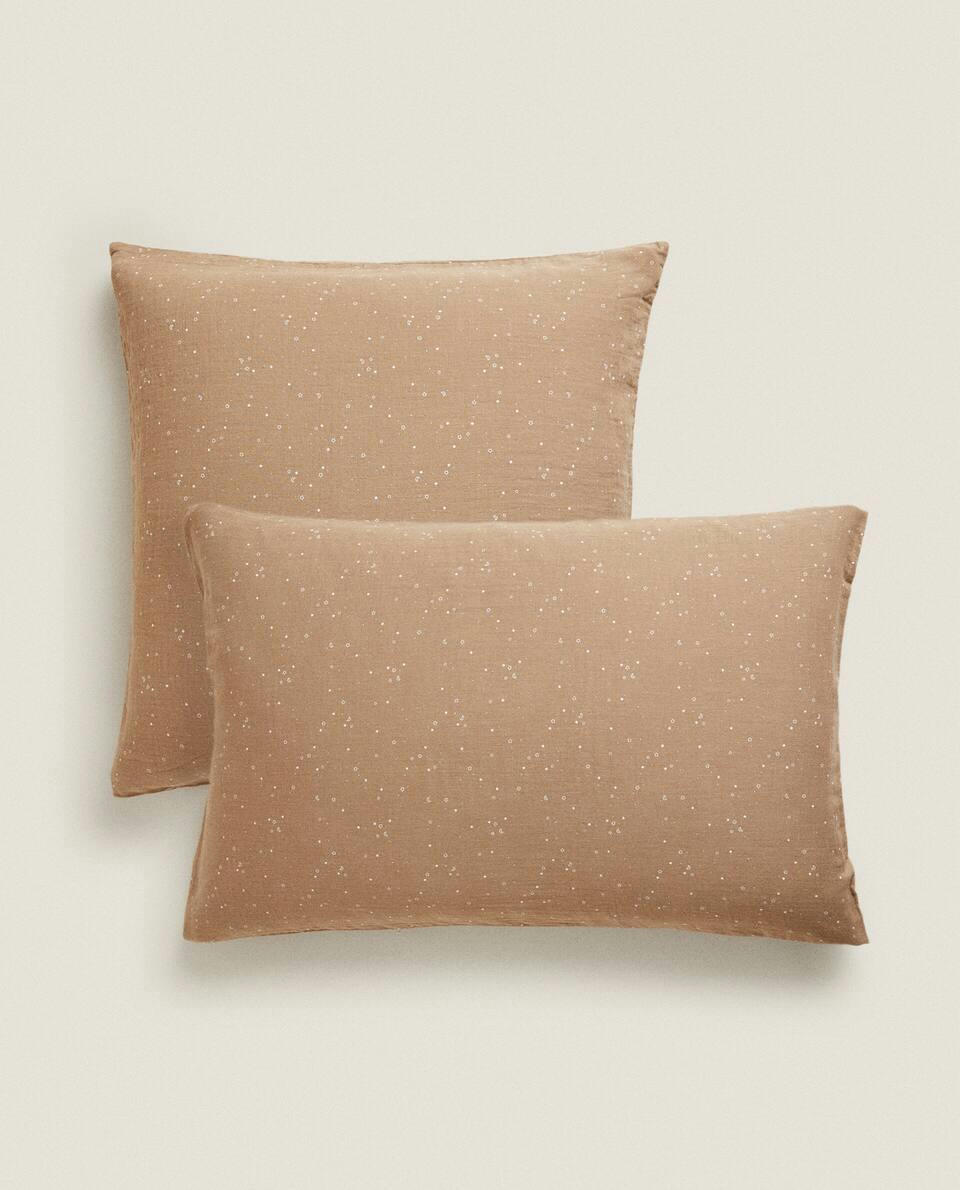 MOONS AND STARS PILLOWCASE