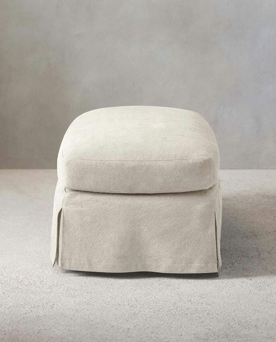 -FOOTSTOOL COVER 01
