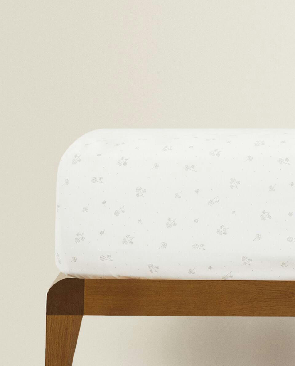 CLOVER  FITTED SHEET