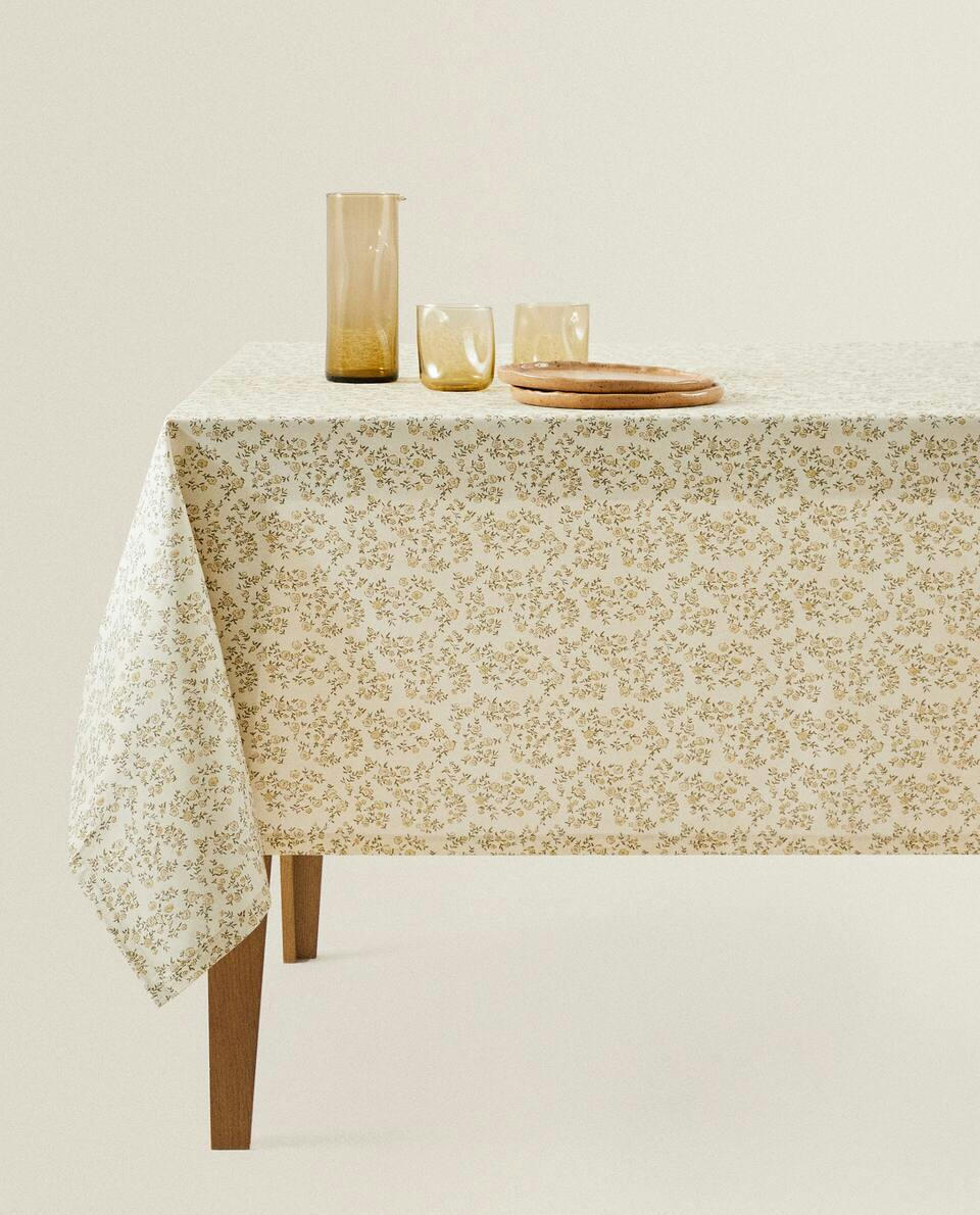 FLORAL  TABLECLOTH