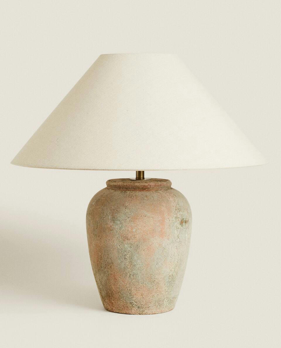 LAMP WITH  BASE