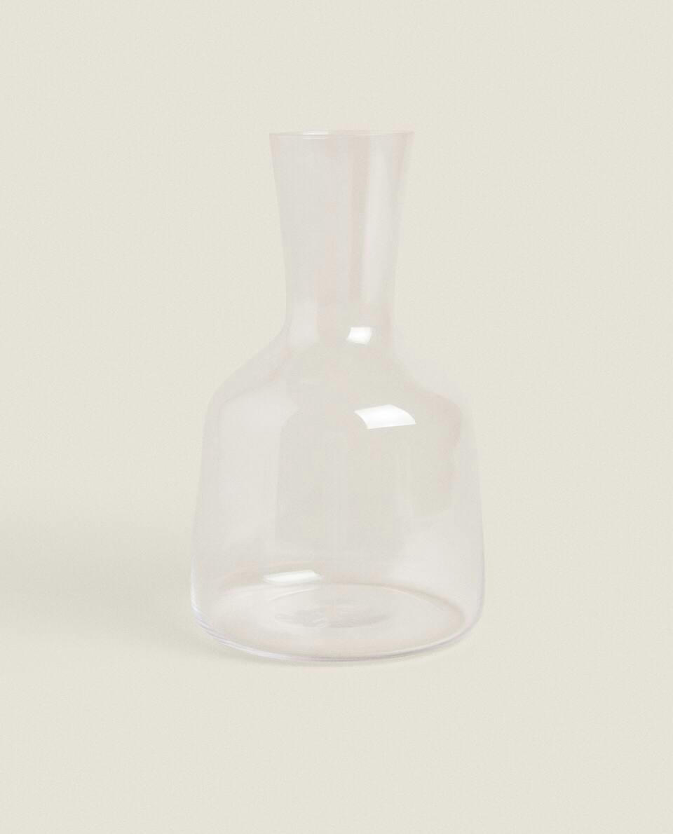 DECANTER.
