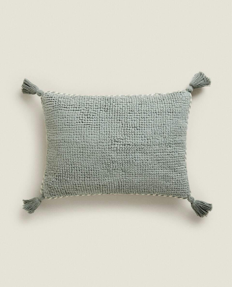 TASSEL CUSHION COVER