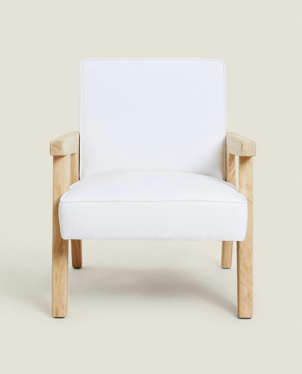 BY BLASCO UPHOLSTERED OAK ARMCHAIR