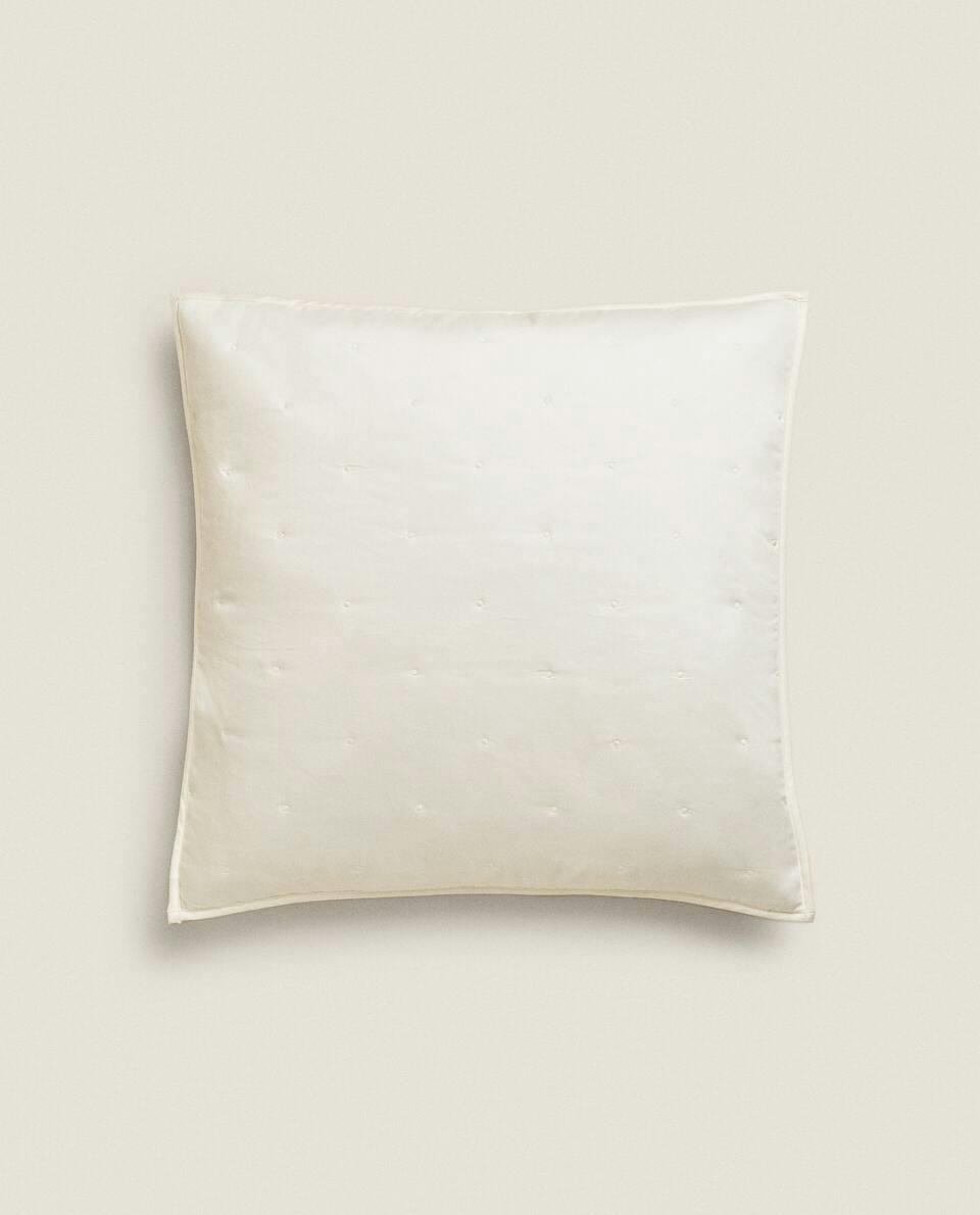 DOTTED CUSHION COVER