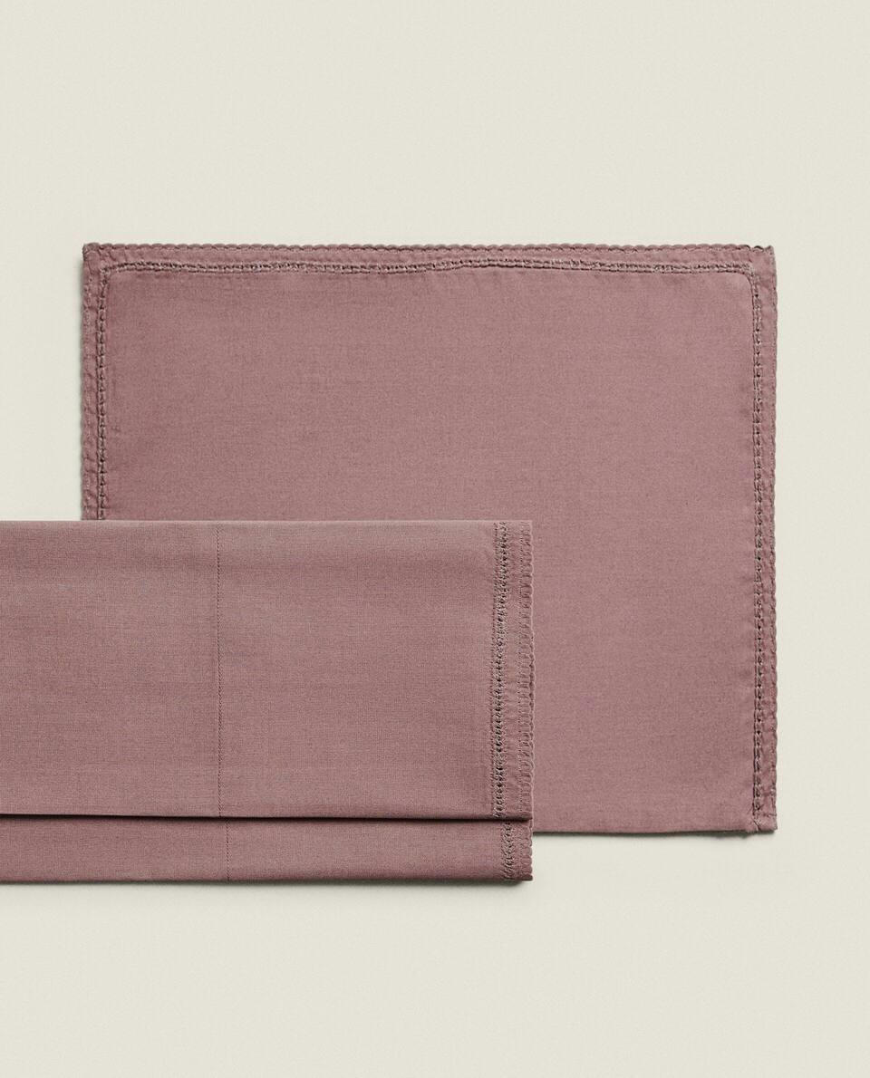 CHILDREN’S FLAT SHEET AND PILLOWCASE SET WITH TOPSTITCHING