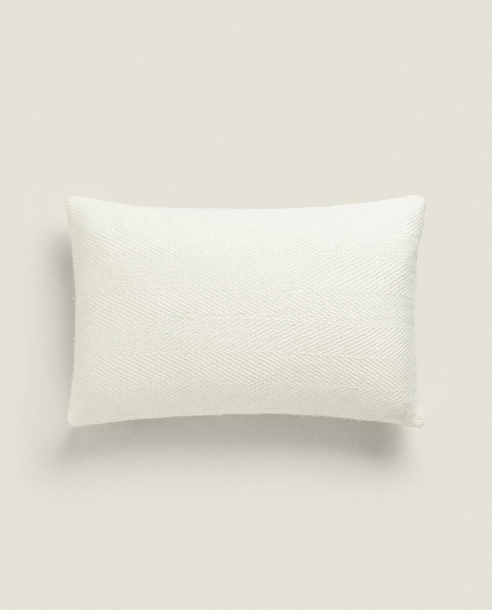 X áBBATTE MERINO  AND  CUSHION