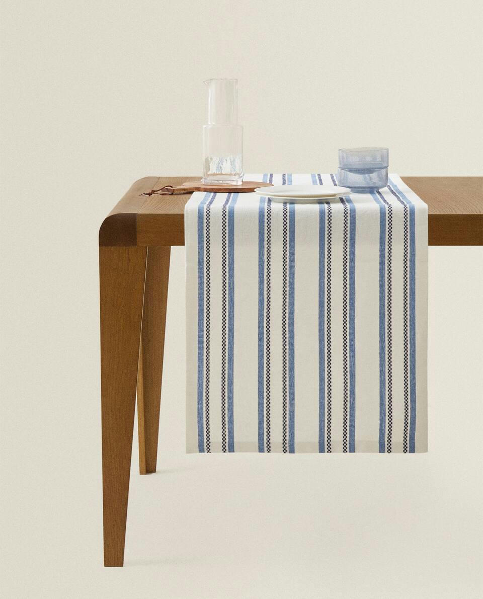 STRIPED  TABLE RUNNER