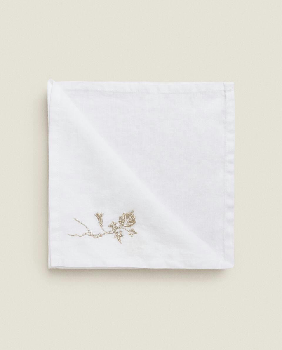 PACK OF EMBROIDERED  CHRISTMAS NAPKINS (PACK OF 2)