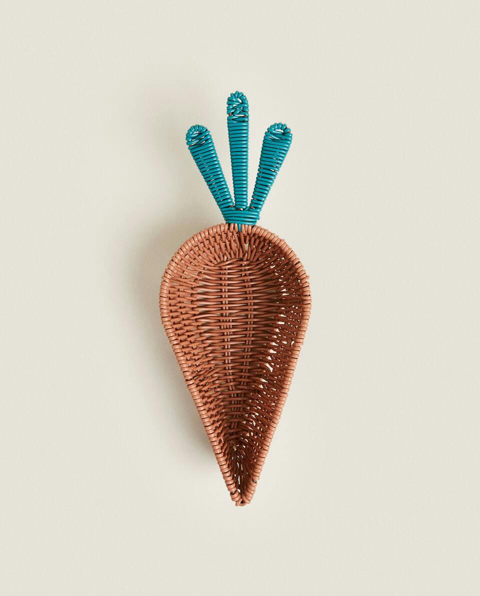 DECORATIVE CARROT BASKET