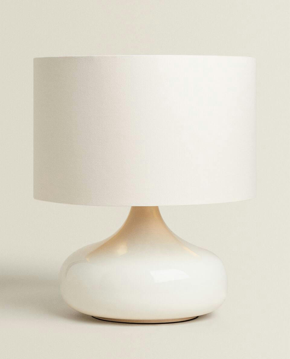 LAMP WITH  BASE