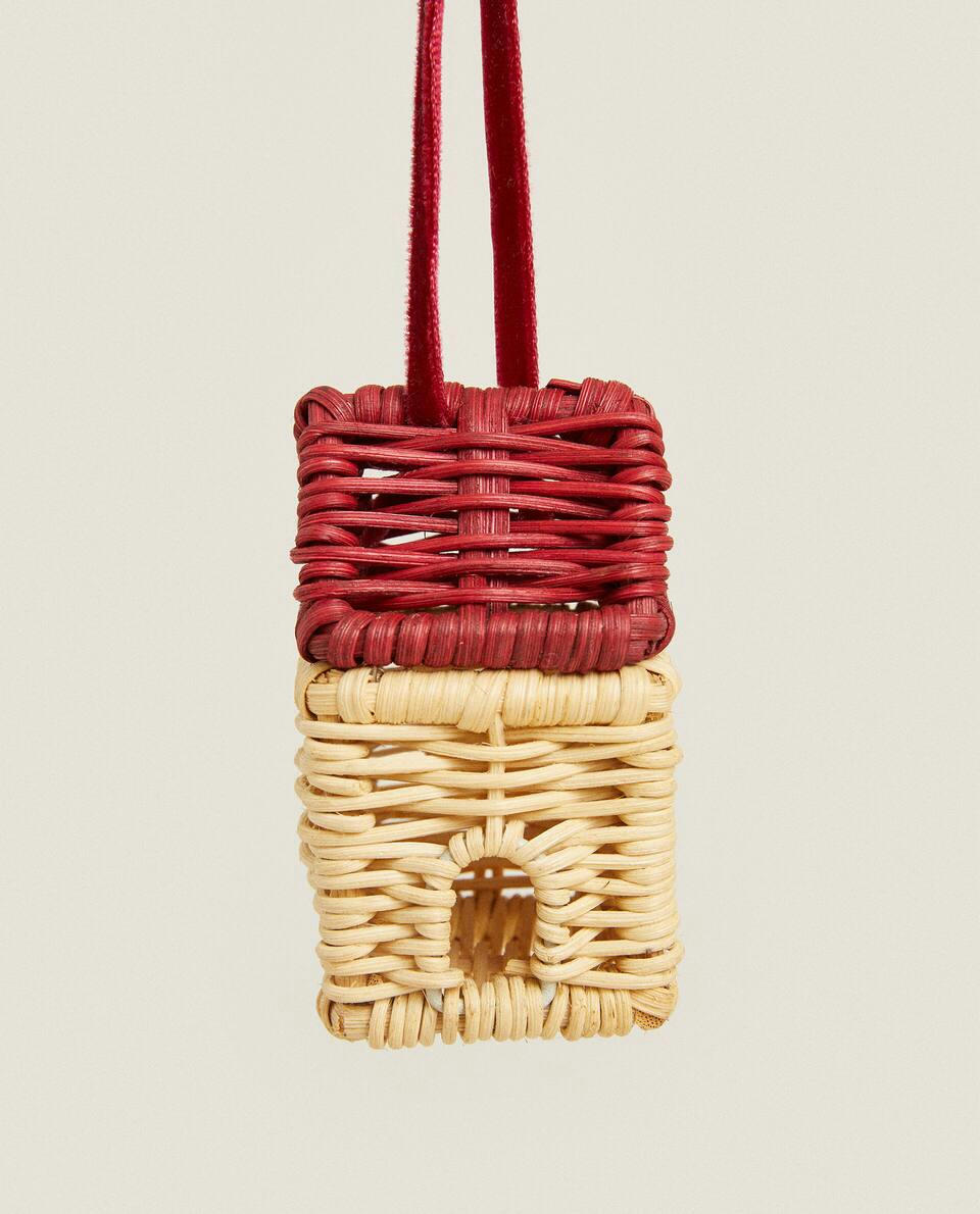 CHRISTMAS HOUSE DECORATION